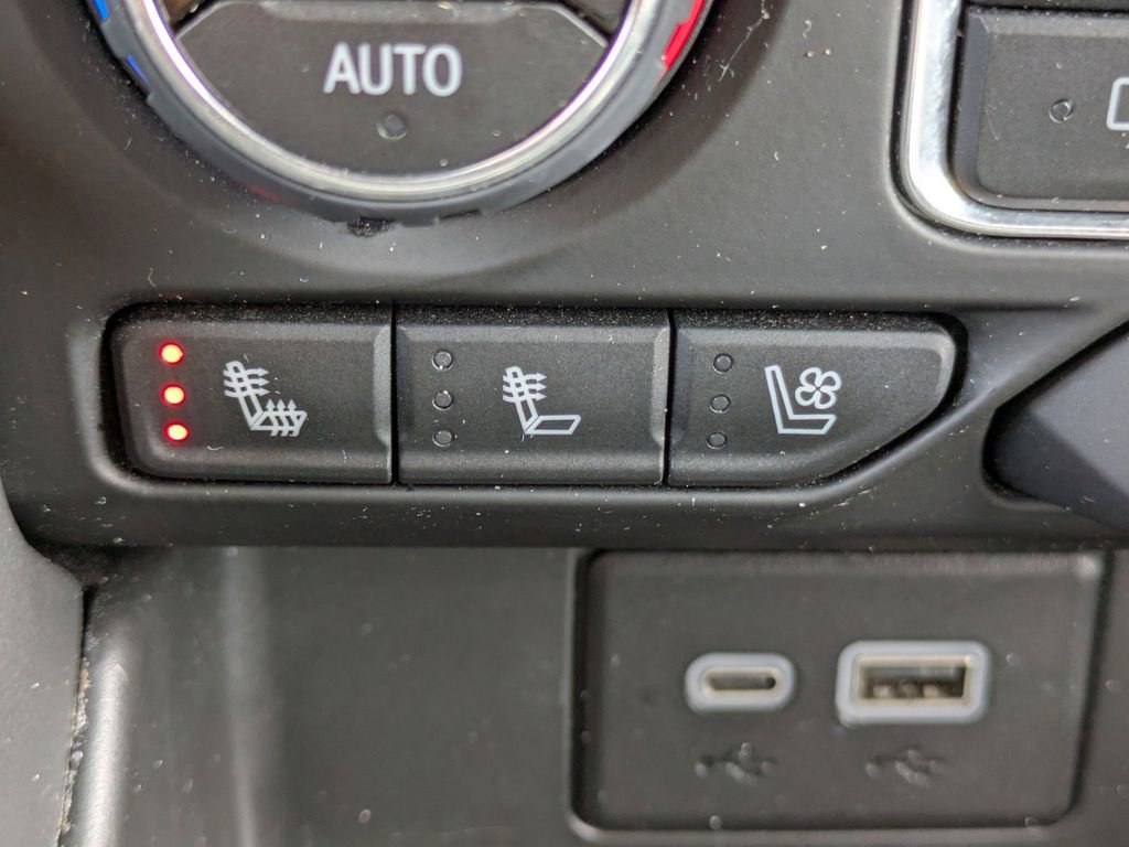 Certified 2024 Chevrolet Suburban Premier image 25