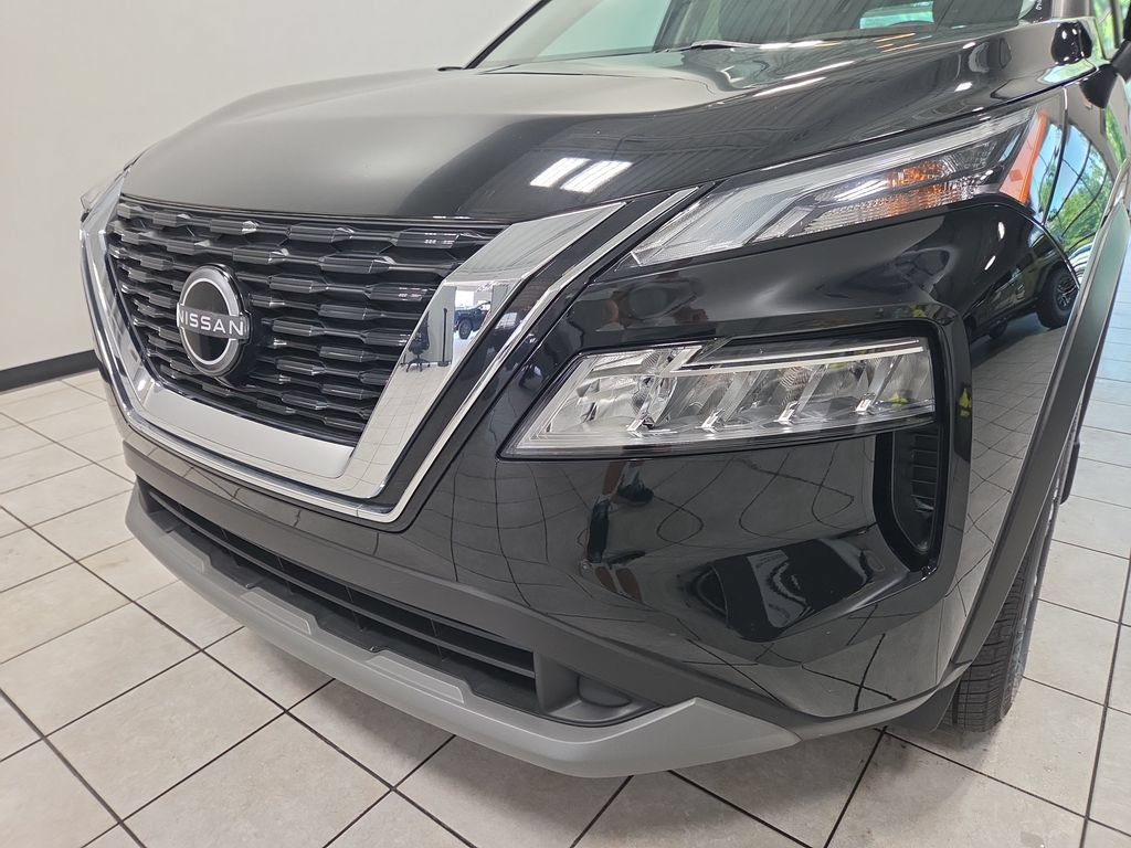Used 2023 Nissan Rogue SV AWD/4WD image 23