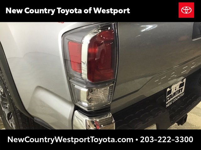 Used 2023 Toyota Tacoma TRD Off-Road image 23