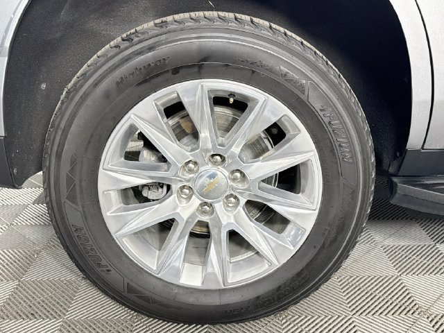 Used 2025 Chevrolet Tahoe Premier AWD/4WD image 29