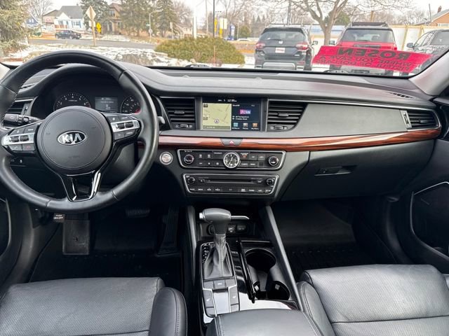 Used 2017 Kia Cadenza Premium w/ Luxury Package image 22