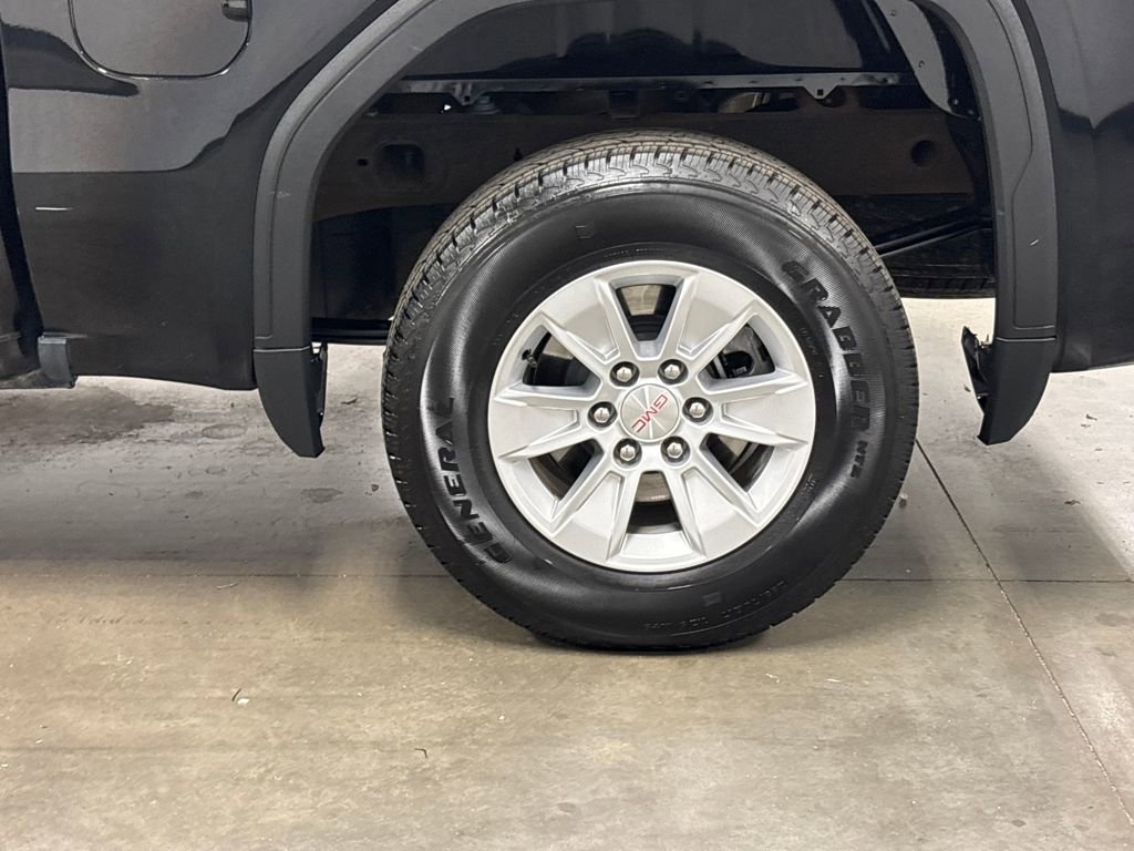 Used 2024 GMC Sierra 1500 SLE image 12