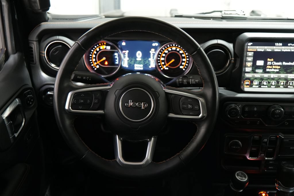 Used 2022 Jeep Wrangler Unlimited Sahara AWD/4WD image 27