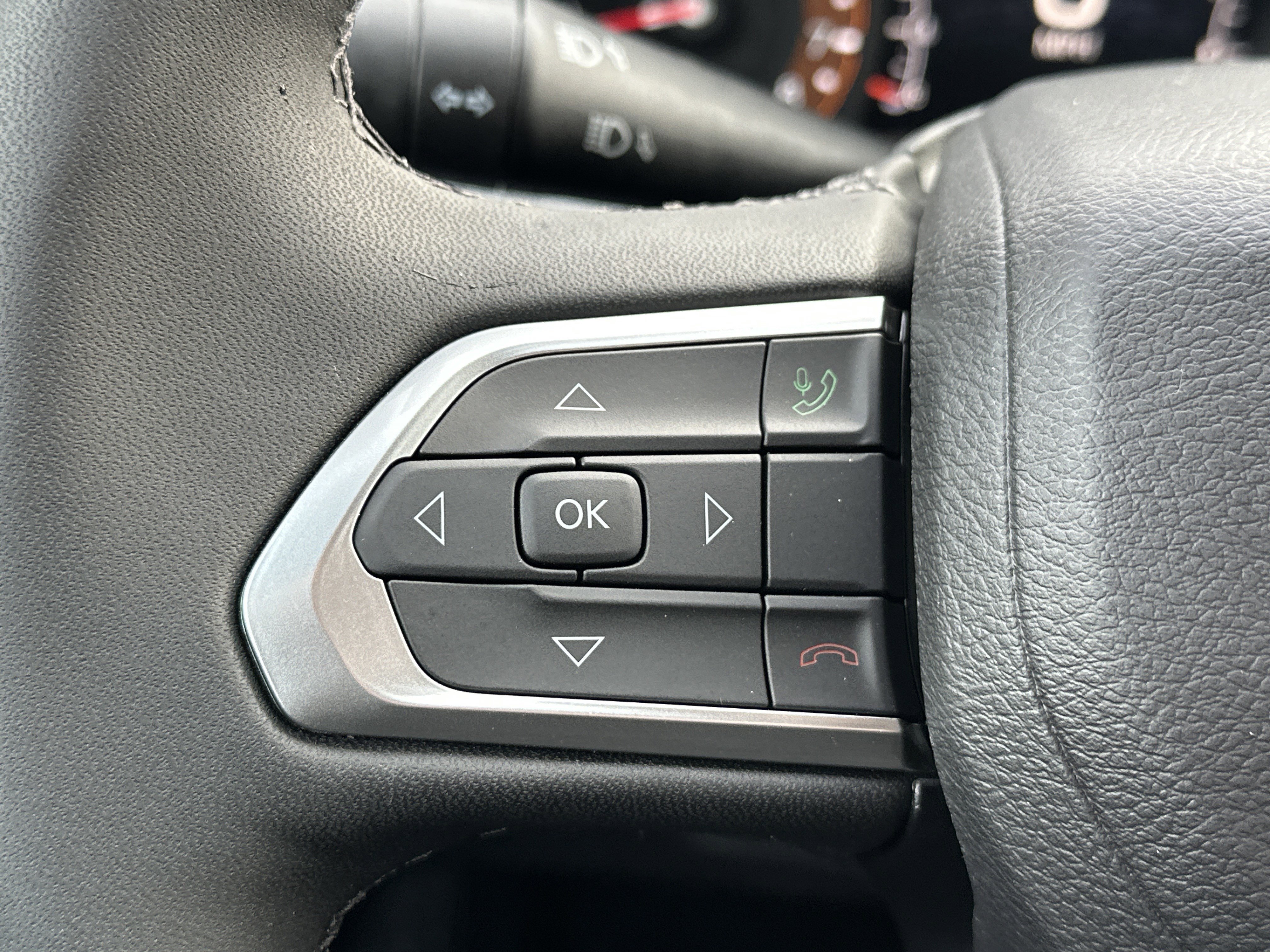 New 2026 Jeep Compass Latitude image 17