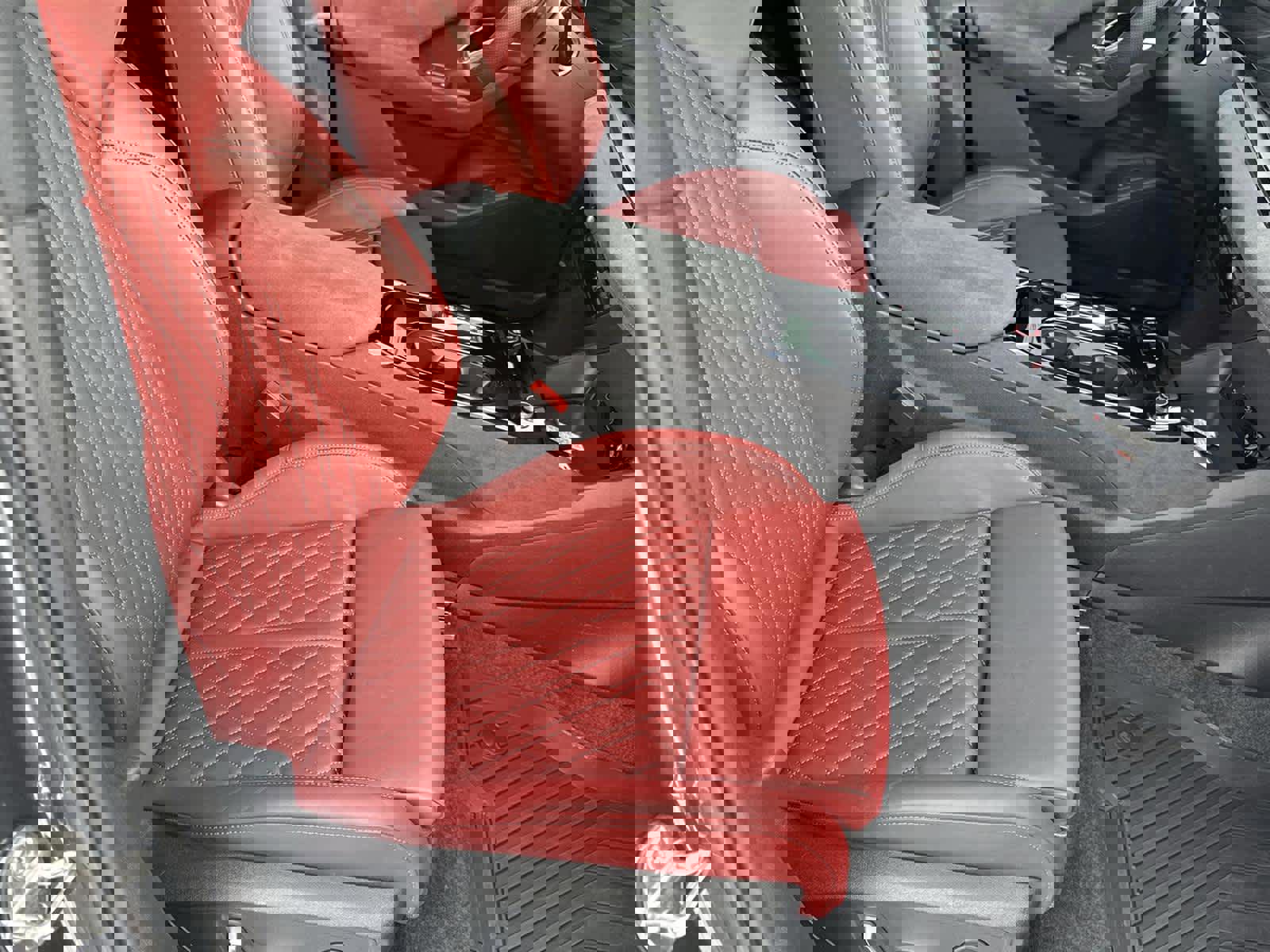 Used 2025 Audi SQ6 e-tron Premium Plus w/ Premium Plus image 17