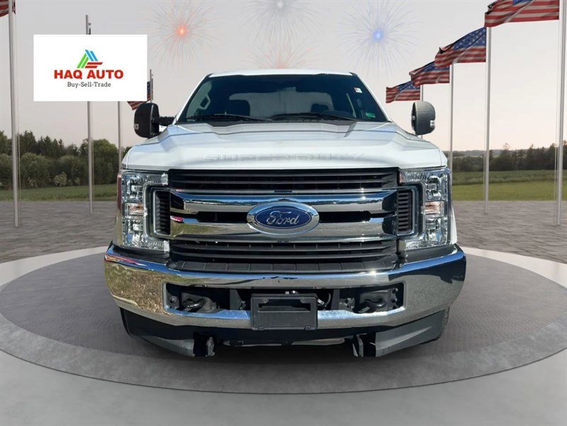 Used 2018 Ford F250 XLT image 2
