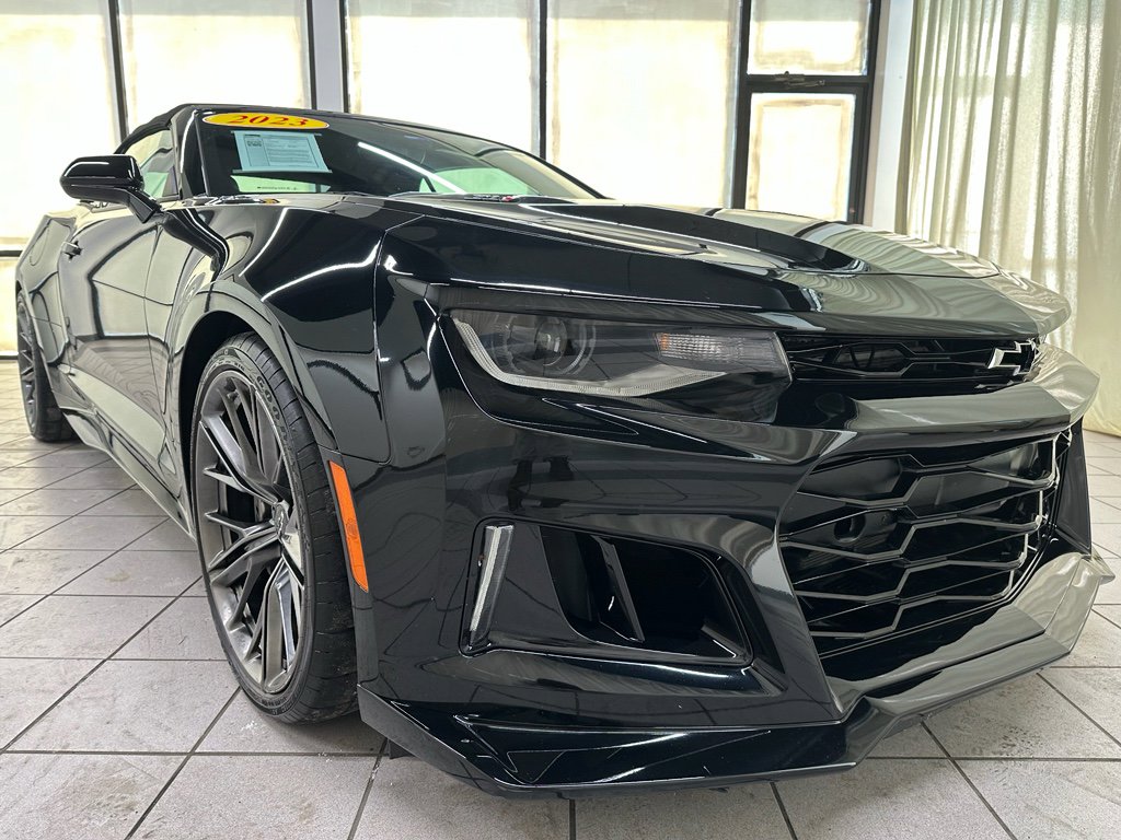 Used 2023 Chevrolet Camaro ZL1 image 2