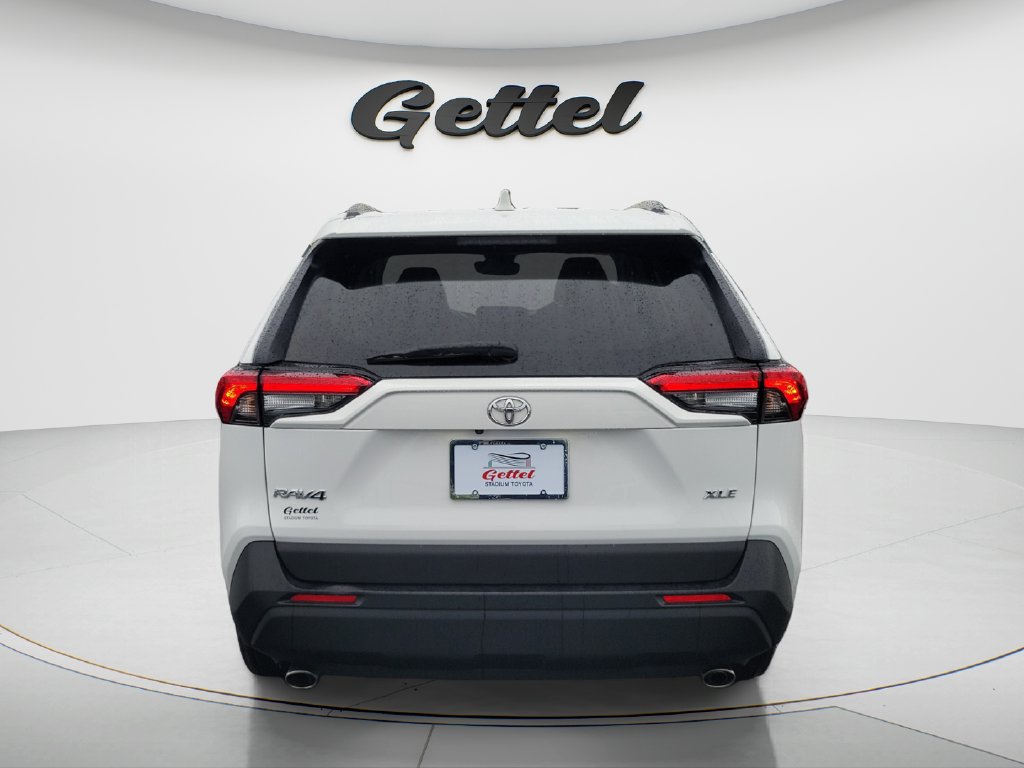 Used 2023 Toyota RAV4 XLE FWD image 6