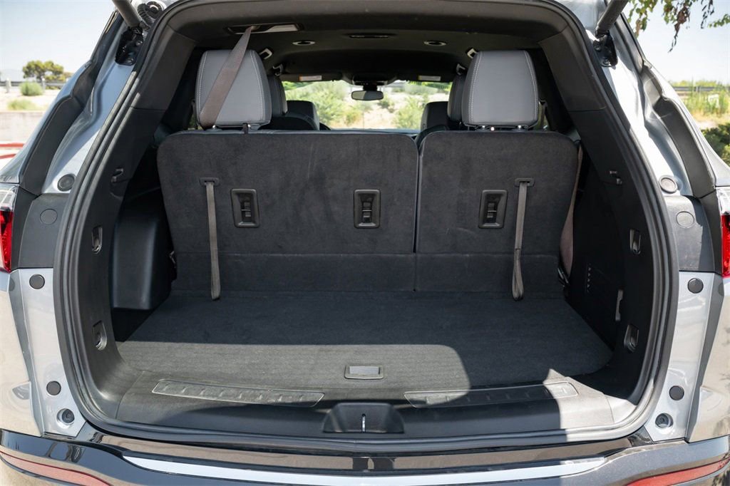 Used 2024 Buick Enclave Essence w/ Sport Touring Edition FWD image 39