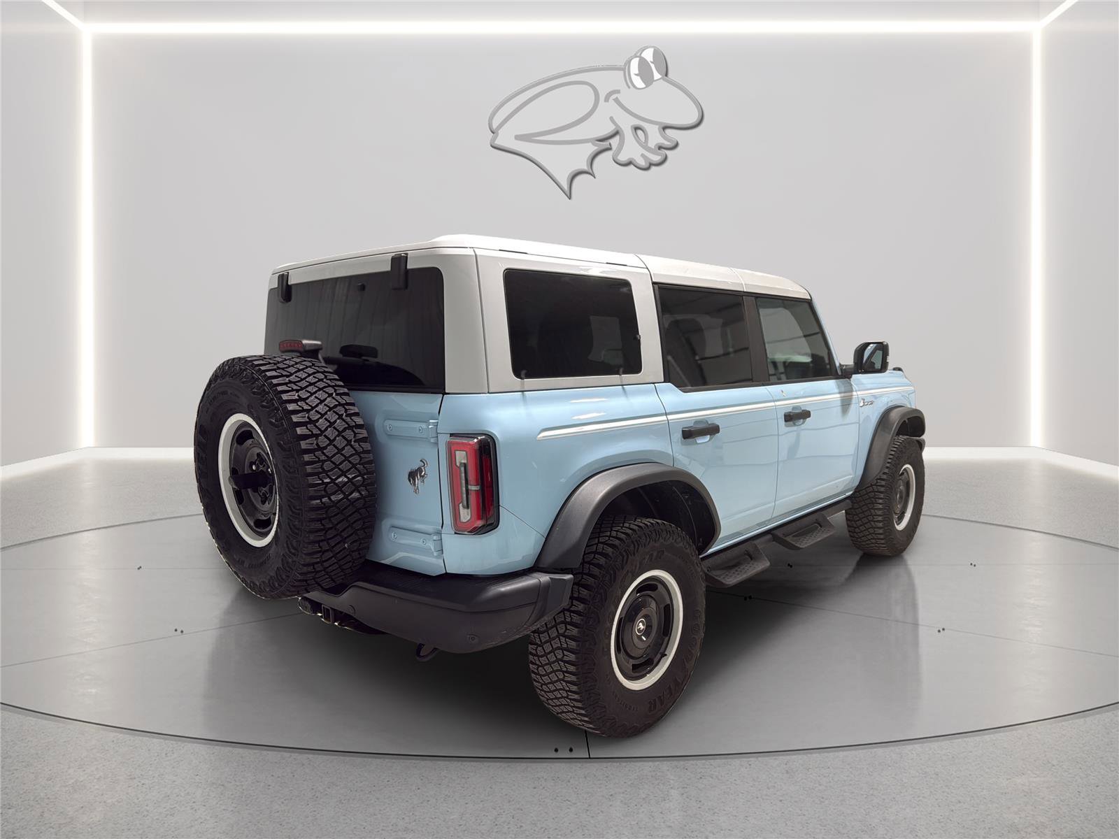 Used 2023 Ford Bronco Heritage Edition AWD/4WD image 6
