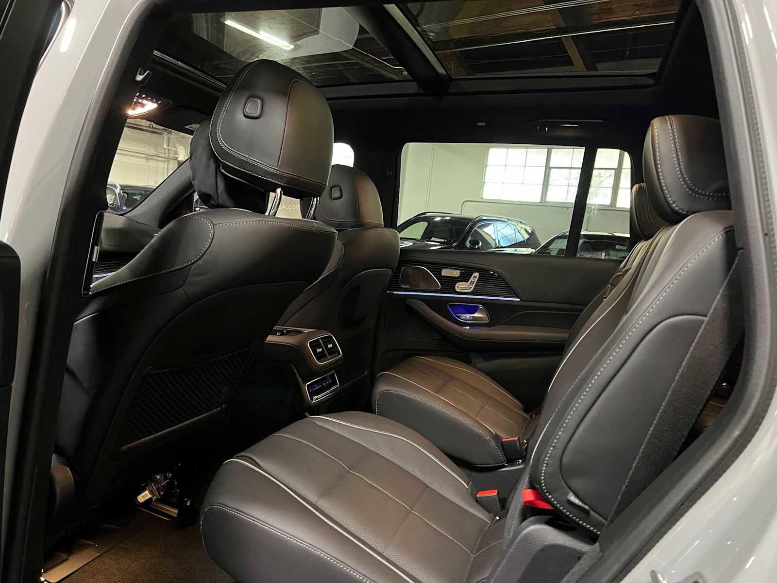 New 2026 Mercedes-Benz GLS 580 4MATIC image 17