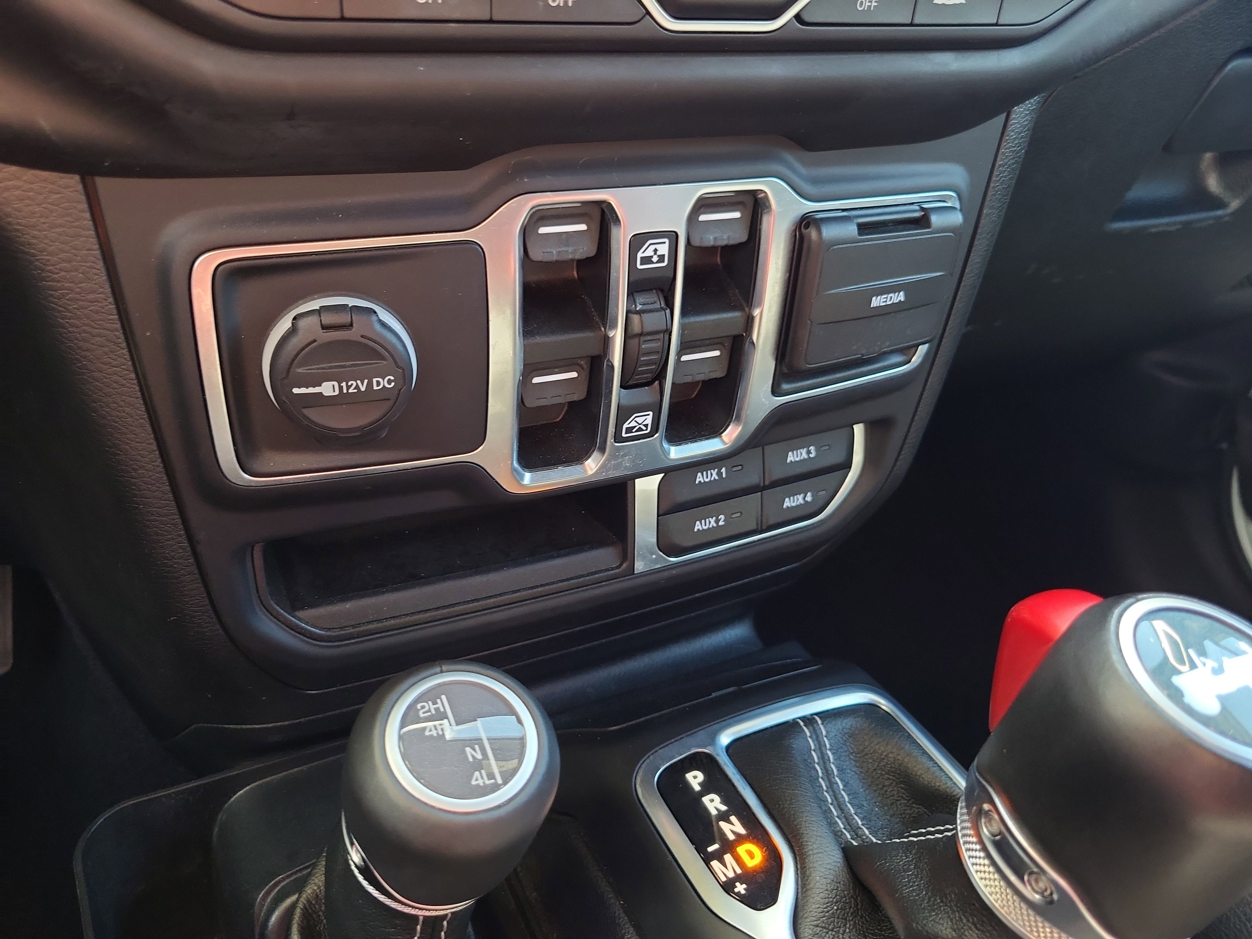 Used 2021 Jeep Wrangler Unlimited Sahara image 23