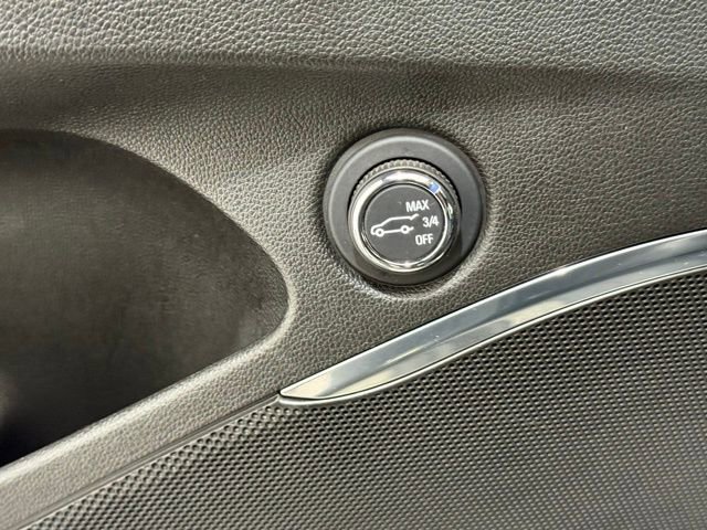 Used 2023 Buick Enclave Avenir w/ Avenir Technology Package AWD/4WD image 34