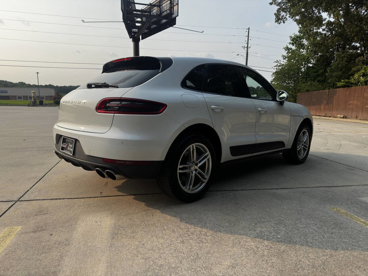 Used 2016 Porsche Macan S image 17
