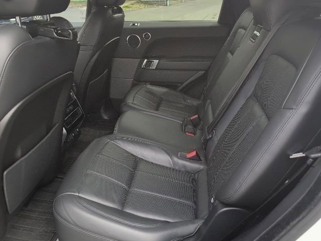Used 2020 Land Rover Range Rover Sport HSE image 22