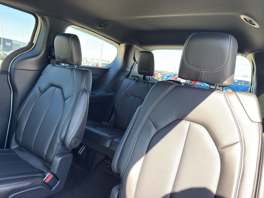 New 2026 Chrysler Voyager LX FWD image 31