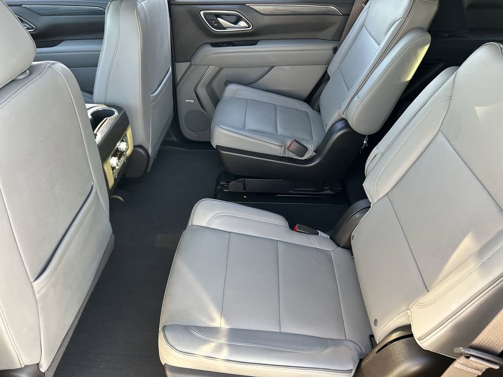 Used 2022 GMC Yukon SLT w/ SLT Premium Package image 26
