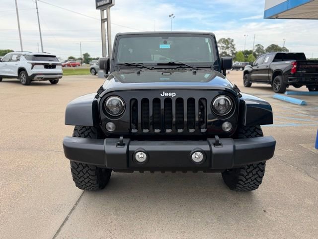 Used 2016 Jeep Wrangler Unlimited Rubicon w/ Dual Top Group AWD/4WD image 2