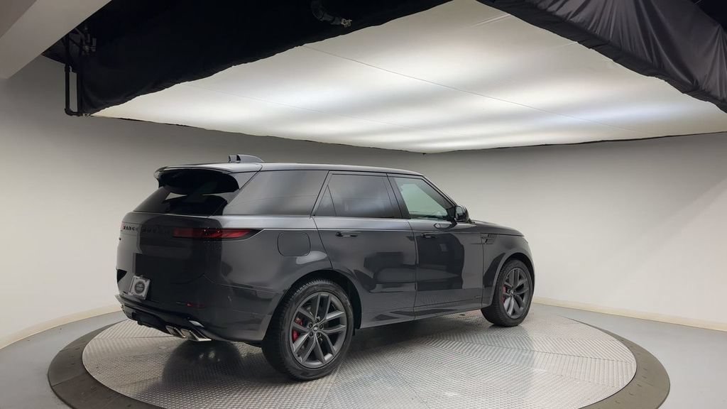 Certified 2025 Land Rover Range Rover Sport Autobiography AWD/4WD image 8