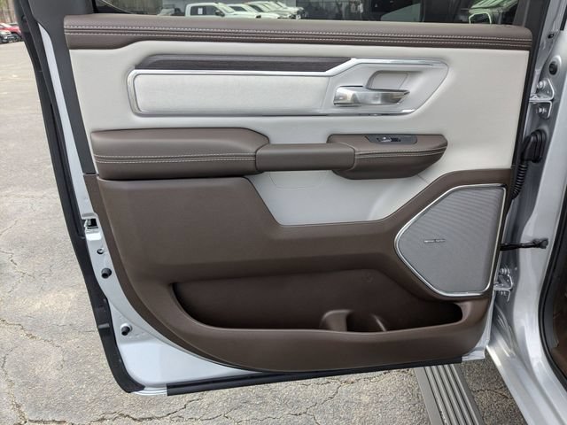 New 2026 RAM 1500 Laramie AWD/4WD image 30