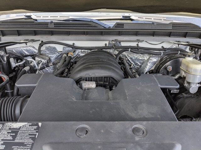 Used 2017 Chevrolet Silverado 1500 LTZ Z71 w/ LTZ Plus Package AWD/4WD image 43