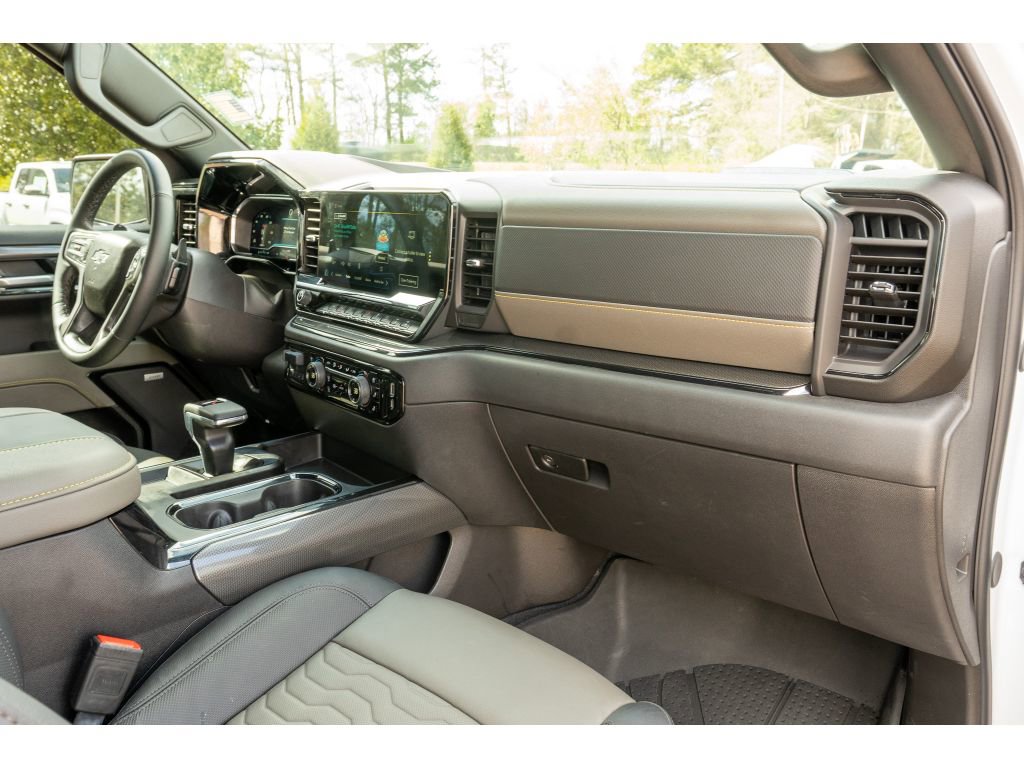 Used 2025 Chevrolet Silverado 1500 ZR2 AWD/4WD image 16