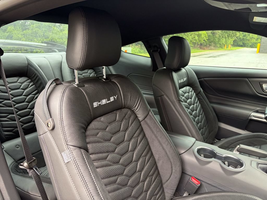 New 2026 Ford Mustang GT Premium w/ GT Performance Package RWD image 25
