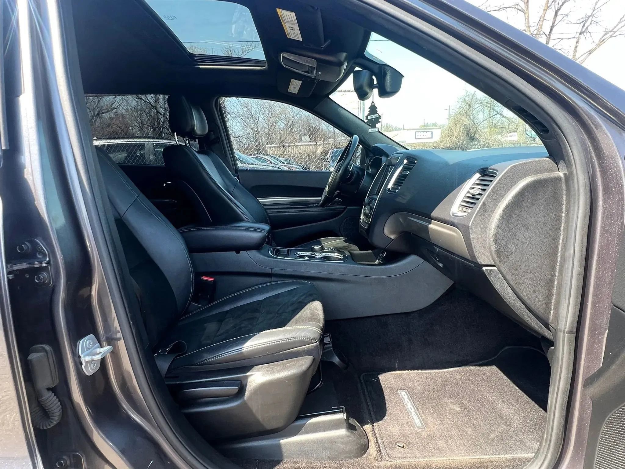 Used 2015 Dodge Durango SXT w/ Blacktop Package AWD/4WD image 33