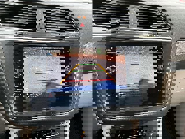 Used 2022 Volkswagen Tiguan SE AWD/4WD image 15