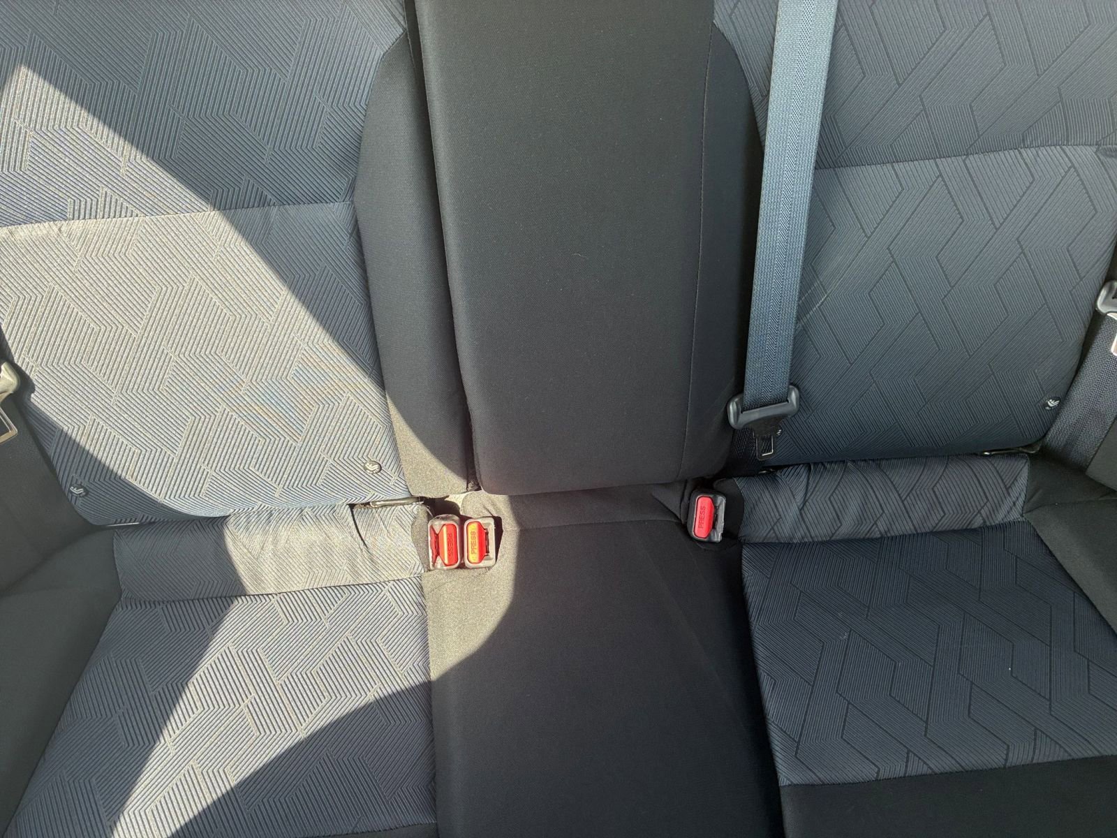 Used 2025 Nissan Versa SV image 36