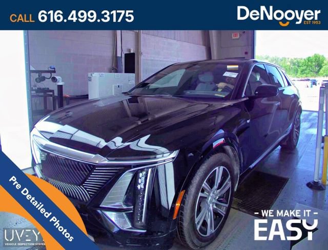 Used 2024 Cadillac Lyriq Luxury AWD/4WD image 1