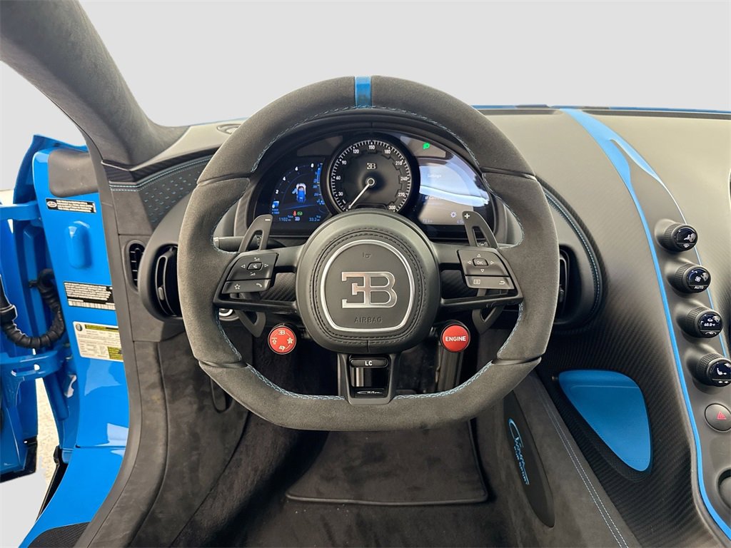 Used 2021 Bugatti Chiron Pur Sport image 24