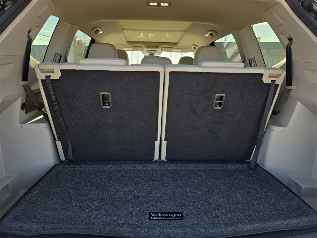 New 2025 Volkswagen Atlas SEL Premium R-Line image 14