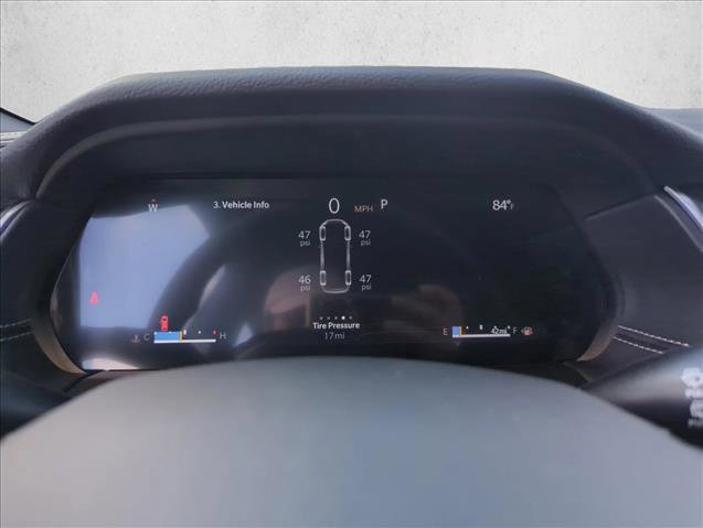 New 2025 Jeep Grand Cherokee Altitude image 8