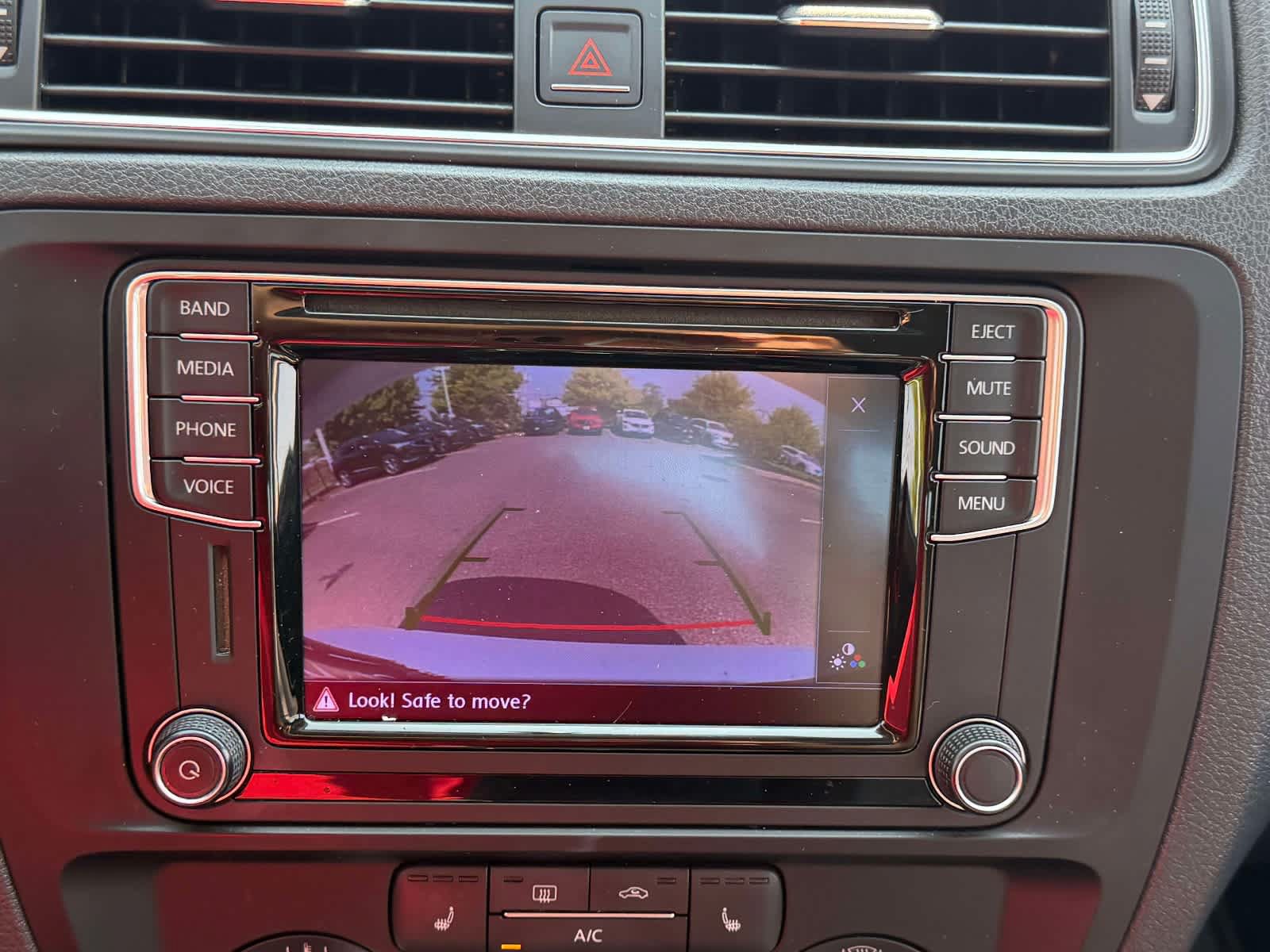 Used 2016 Volkswagen Jetta SE FWD image 24