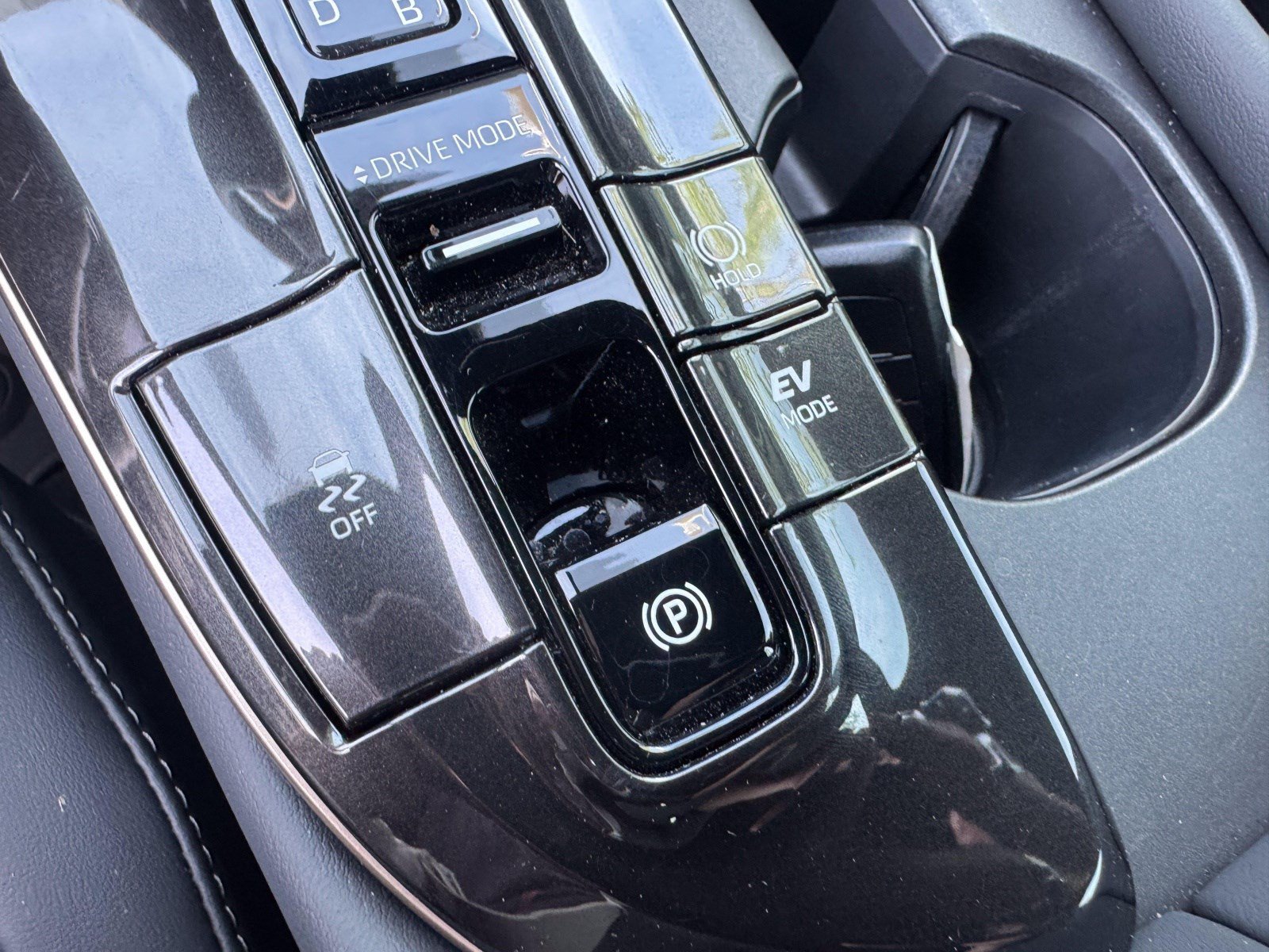 Certified 2025 Toyota Crown AWD/4WD image 35