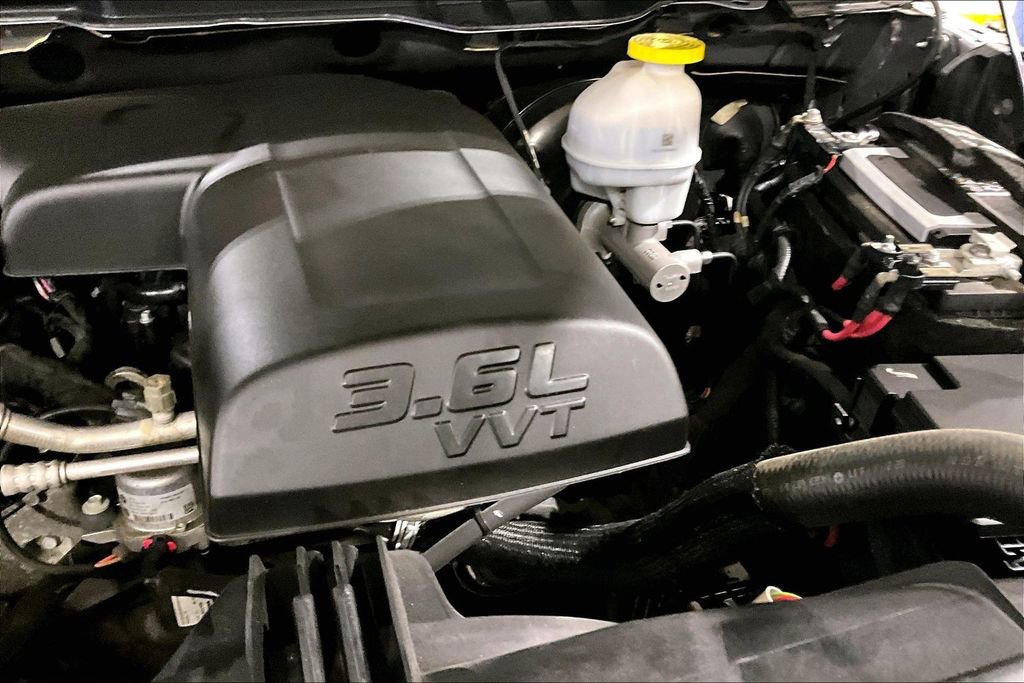 Used 2024 RAM 1500 Classic Warlock image 30