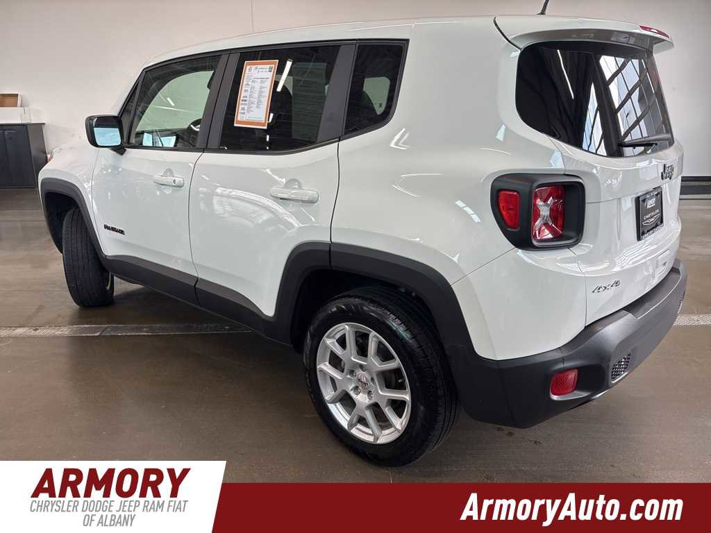 Used 2023 Jeep Renegade Latitude image 6