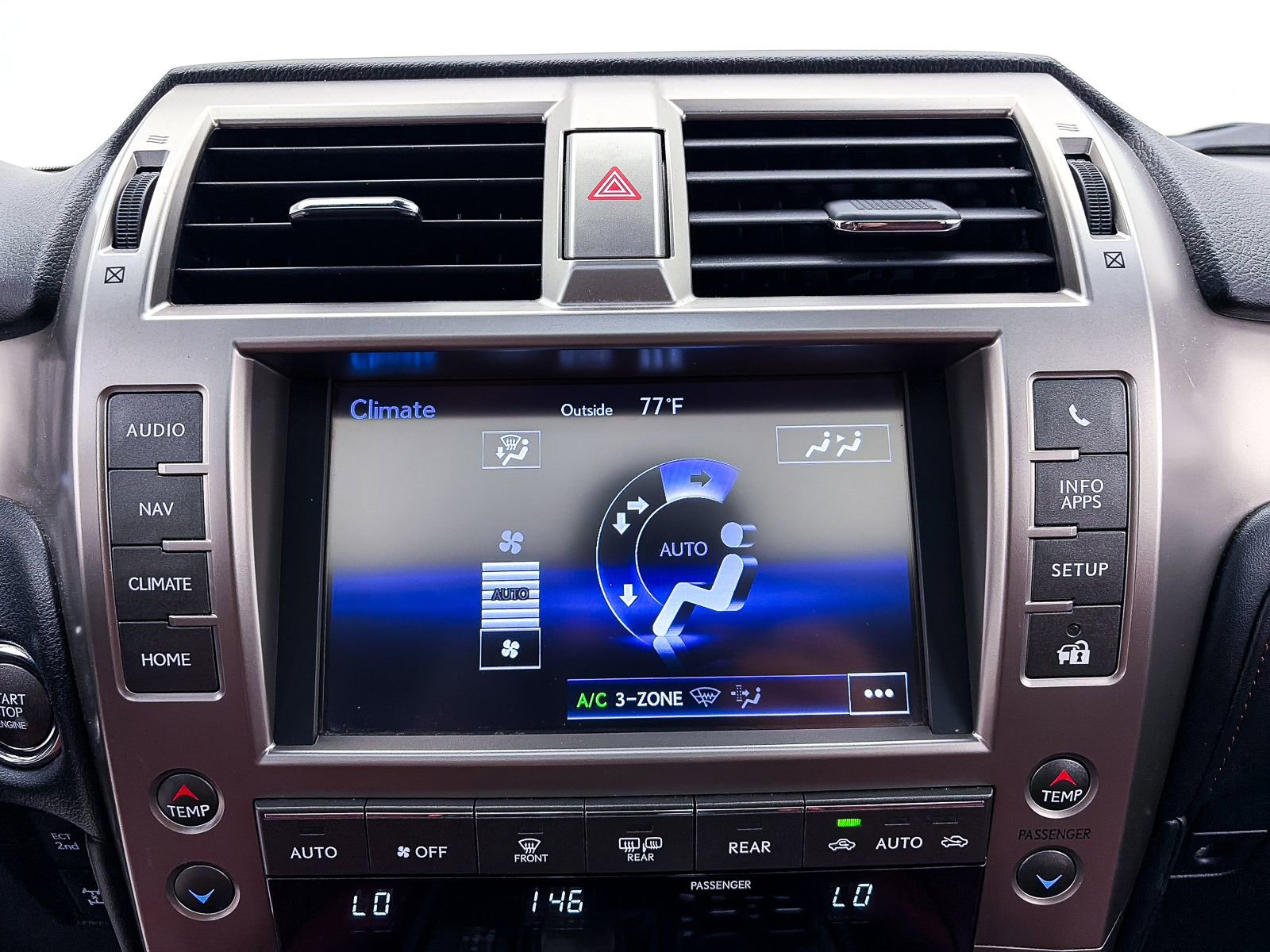 Used 2021 Lexus GX 460 Premium w/ Premium Package image 22