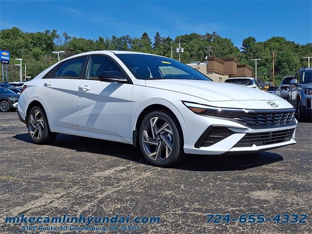 New 2025 Hyundai Elantra SEL image 1