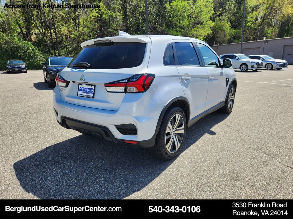 Used 2024 Mitsubishi Outlander Sport ES AWD/4WD image 4