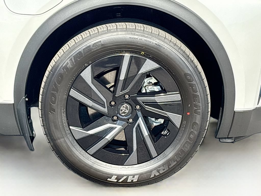 New 2026 Toyota C-HR AWD/4WD image 29