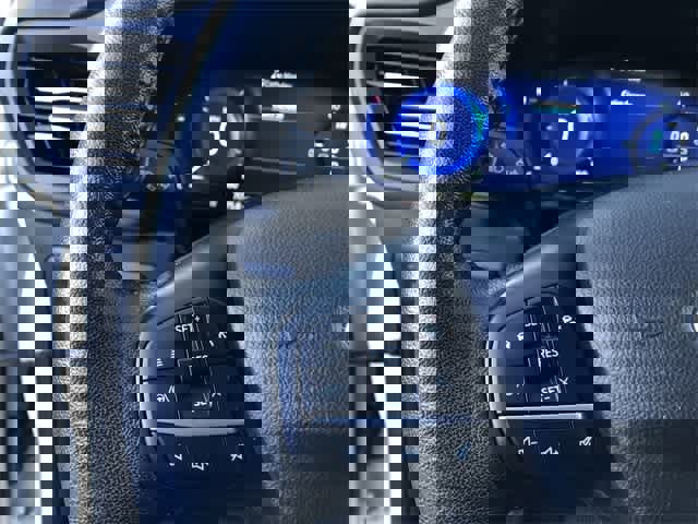 Used 2020 Ford Escape Titanium image 22