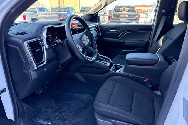 Used 2024 GMC Canyon Elevation w/ Convenience Package image 9