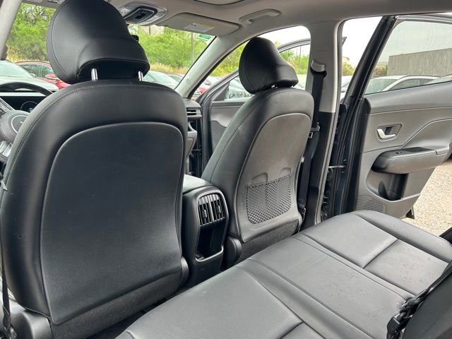 Used 2024 Hyundai Kona Limited AWD/4WD image 8