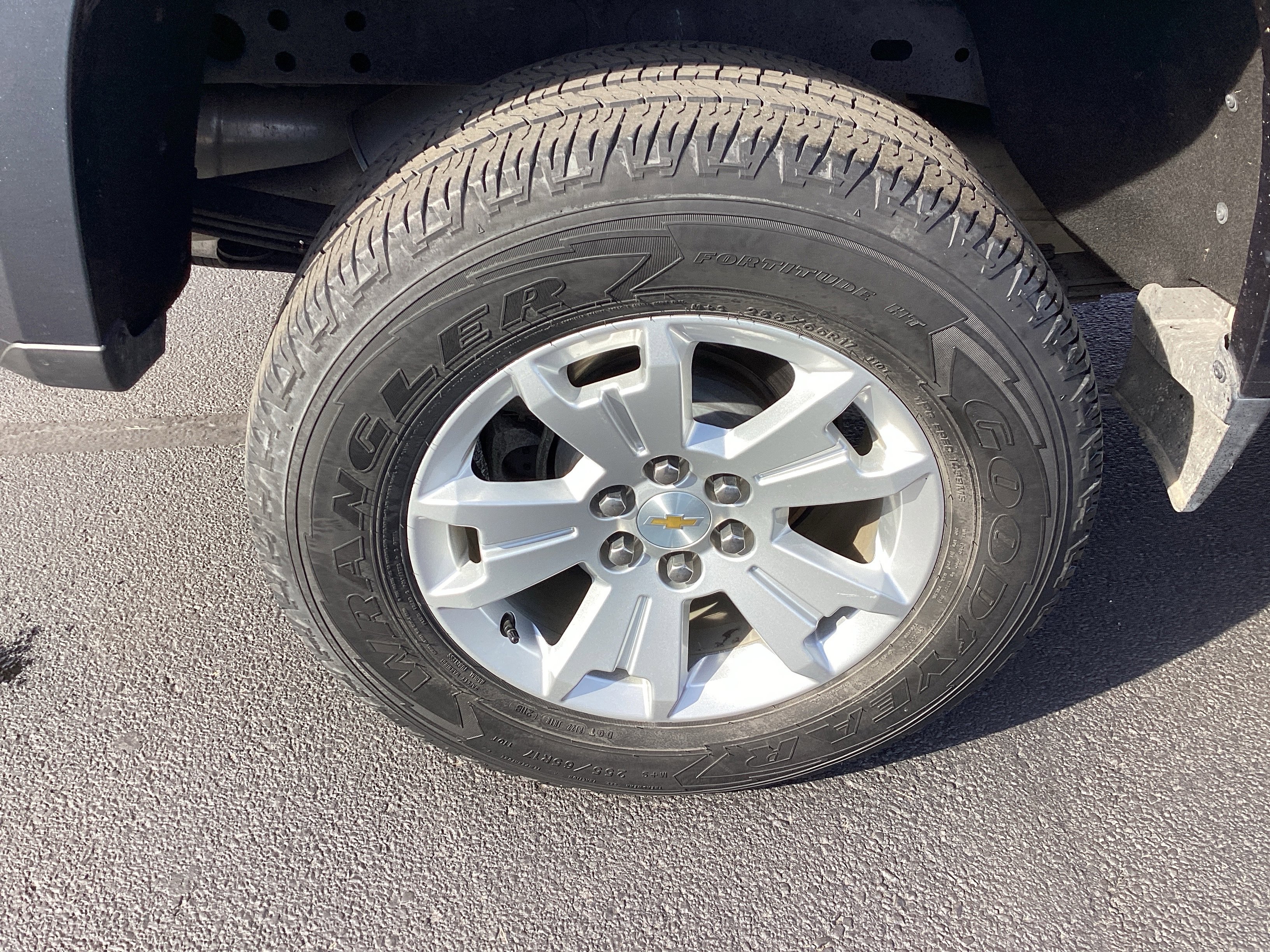 Used 2019 Chevrolet Colorado LT image 12