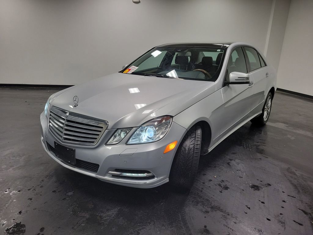 Used 2011 Mercedes-Benz E 350 4MATIC Sedan image 5