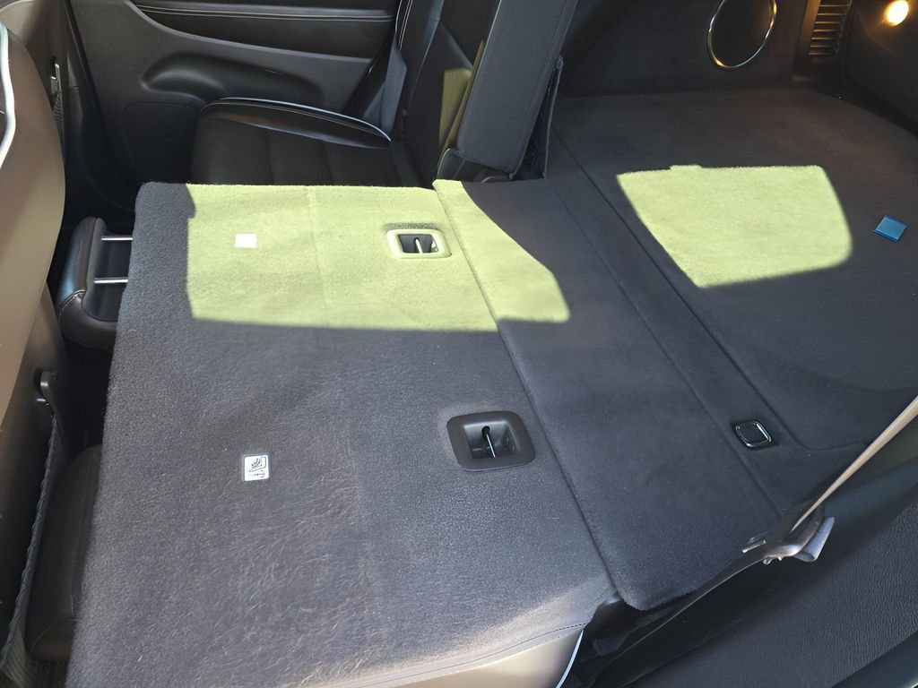 Used 2019 Jeep Grand Cherokee Overland image 13