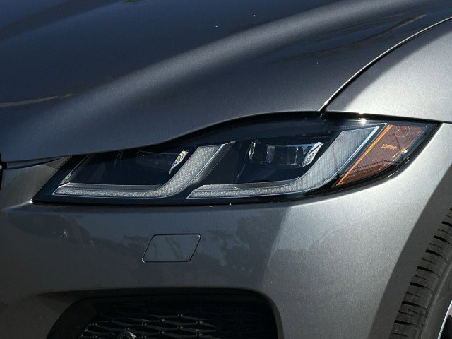 New 2026 Jaguar F-PACE R-Dynamic S image 12