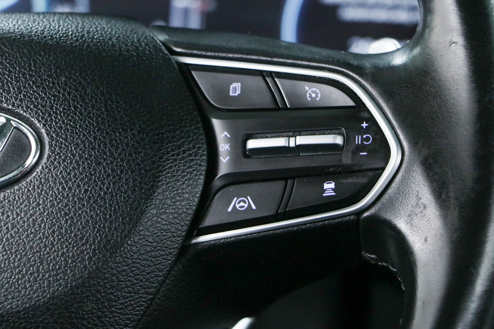 Used 2023 Hyundai Santa Fe SEL Premium AWD/4WD image 14